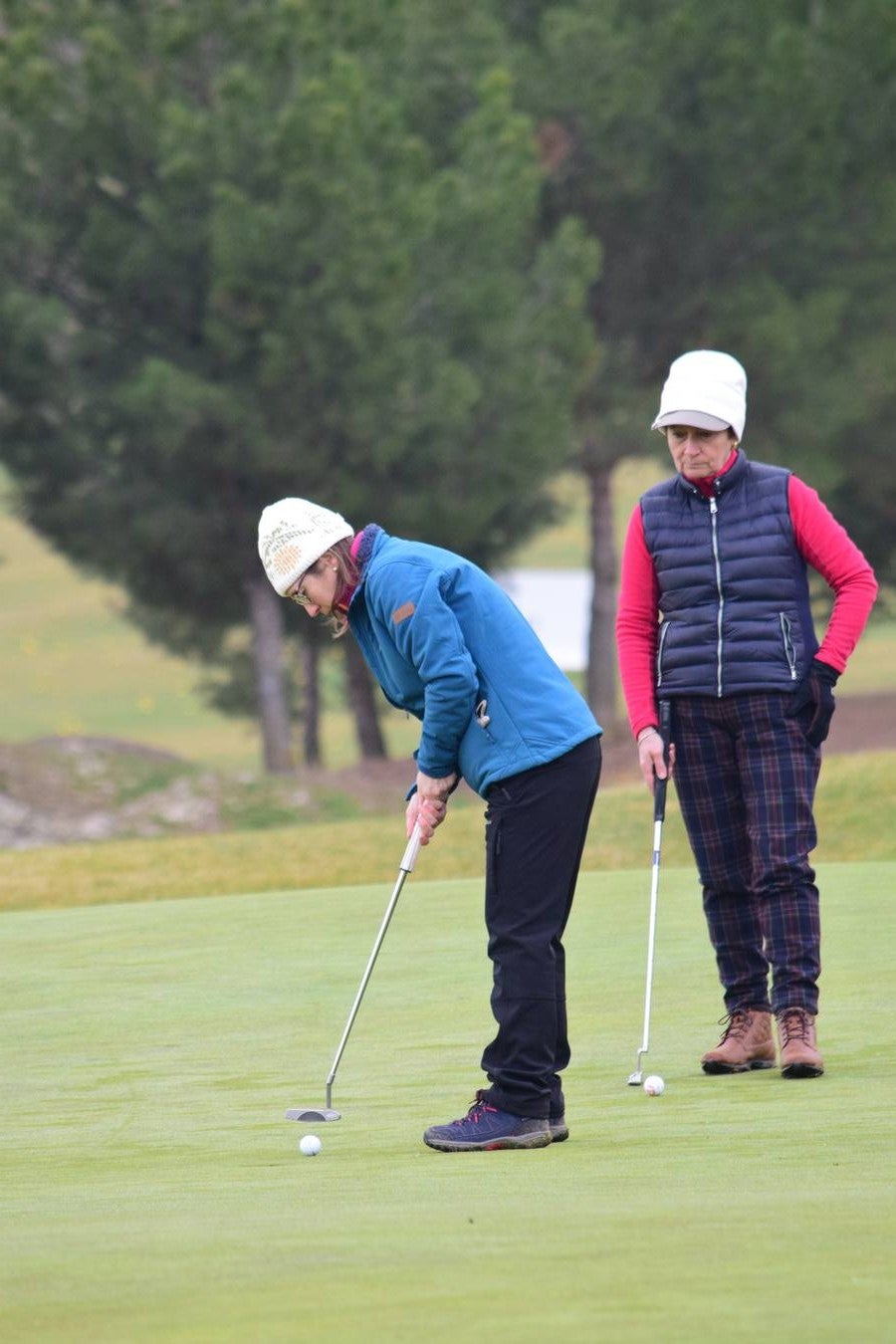 Los participantes en el primer torneo de la Liga de Golf y Vino disfrutaron de una estupenda jornada.