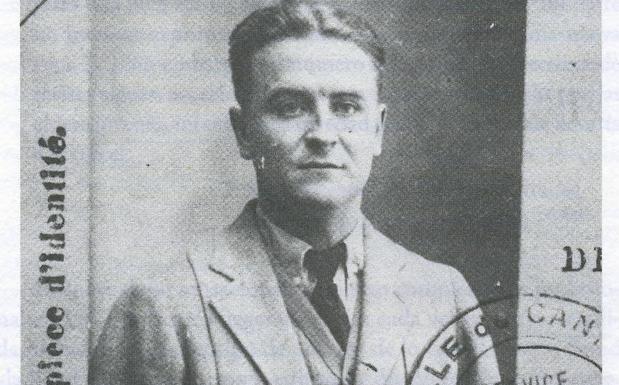 Fotografía del pasaporte de Scott Fitzgerald. 