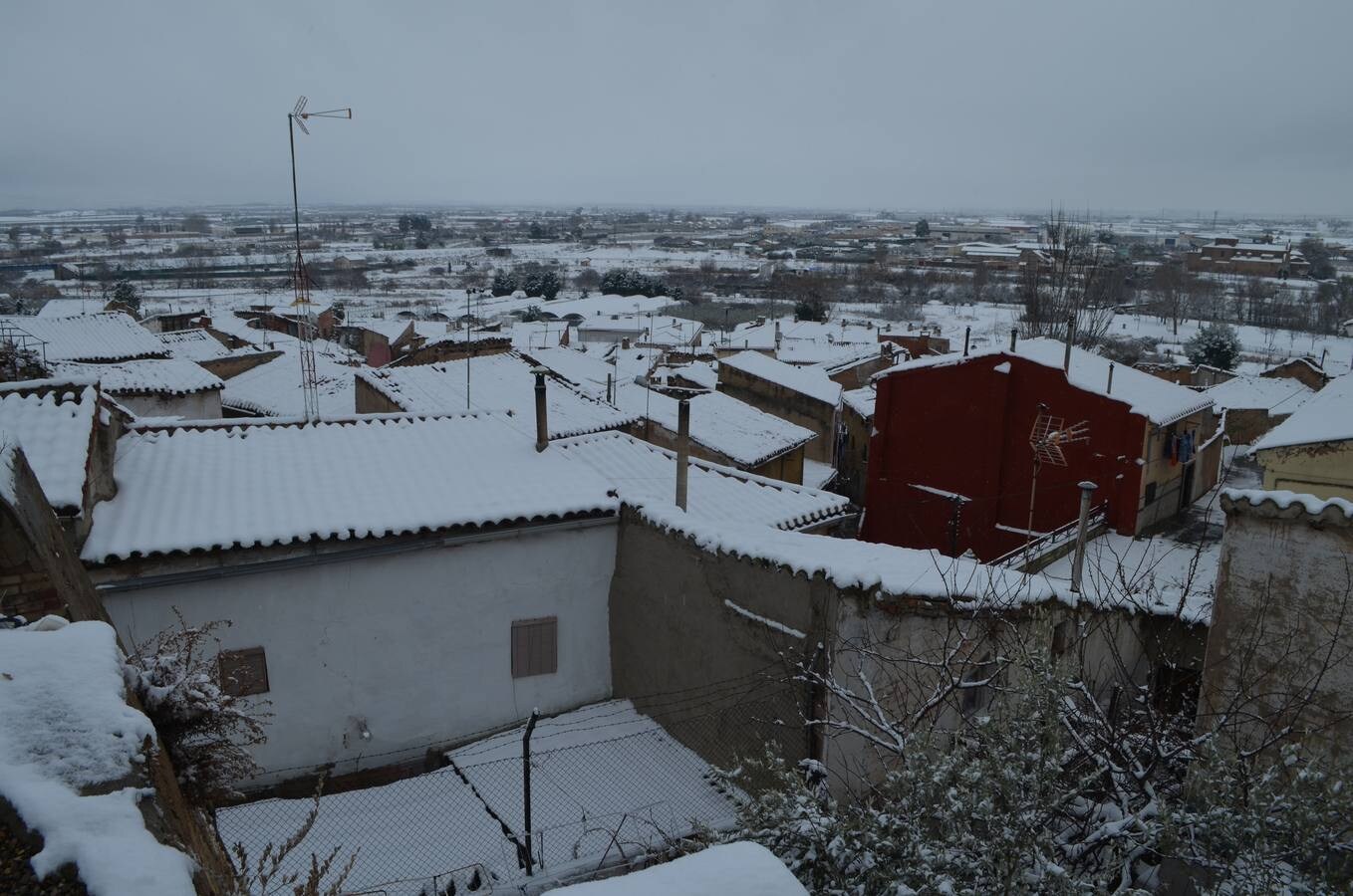 El temporal de nieve en La Rioja ha dejado unas preciosas imágenes de Calahorra este miércoles