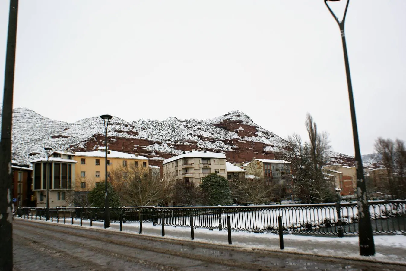 El temporal de nieve en La Rioja ha dejado preciosas estampas, como estas de Nájera