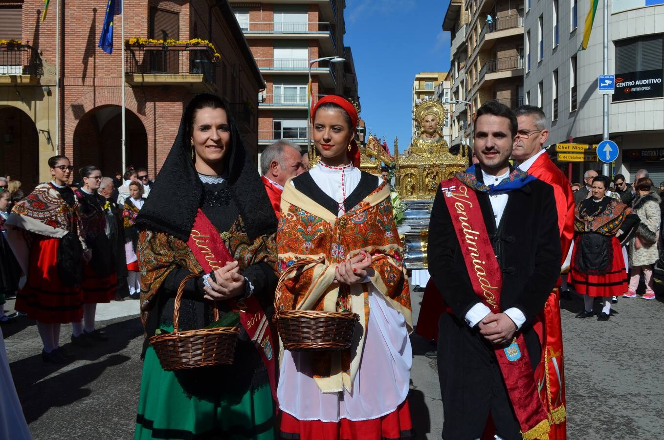 En el día grande, los santos Emeterio y Celedonio salieron a la calle en una procesión muy participativa por Calahorra