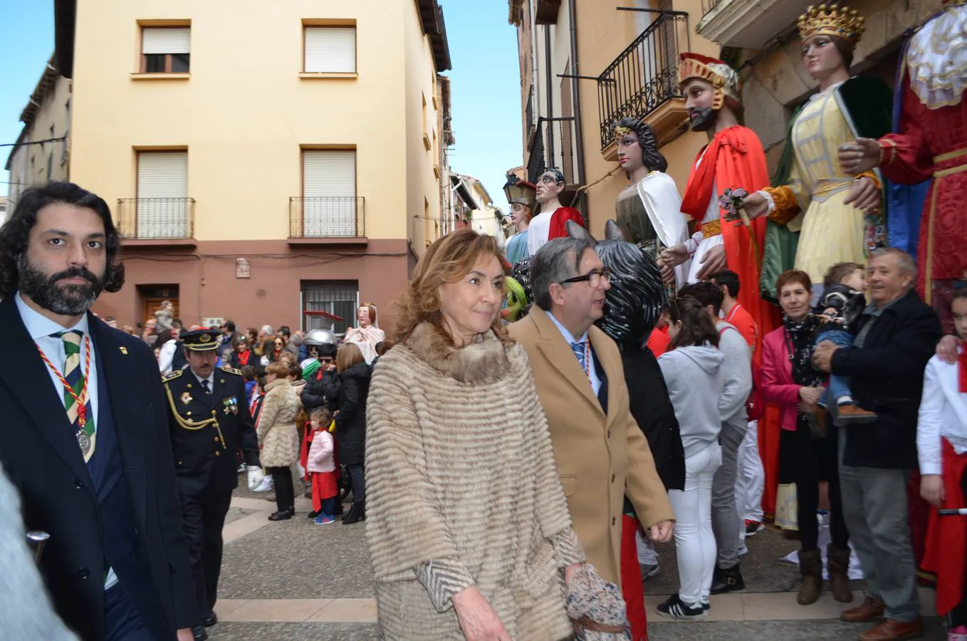 En el día grande, los santos Emeterio y Celedonio salieron a la calle en una procesión muy participativa por Calahorra