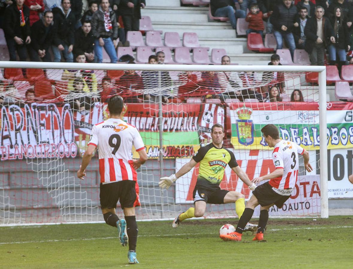 Un triunfo balsámico y con suspense. La UDL superó el domingo al Tudelano (2-1) y se queda a dos puntos del 'play off' de ascenso. Tres puntos llenos de intensidad e incertidumbre en los últimos compases de un partido que rompe con la dinámica precedente.