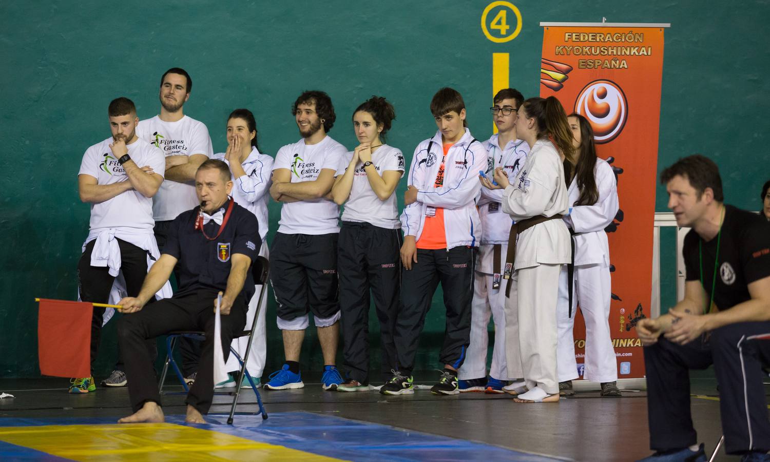 Más de 200 karatekas participaron ayer en el Campeonato de España de shinkyokushinkai.