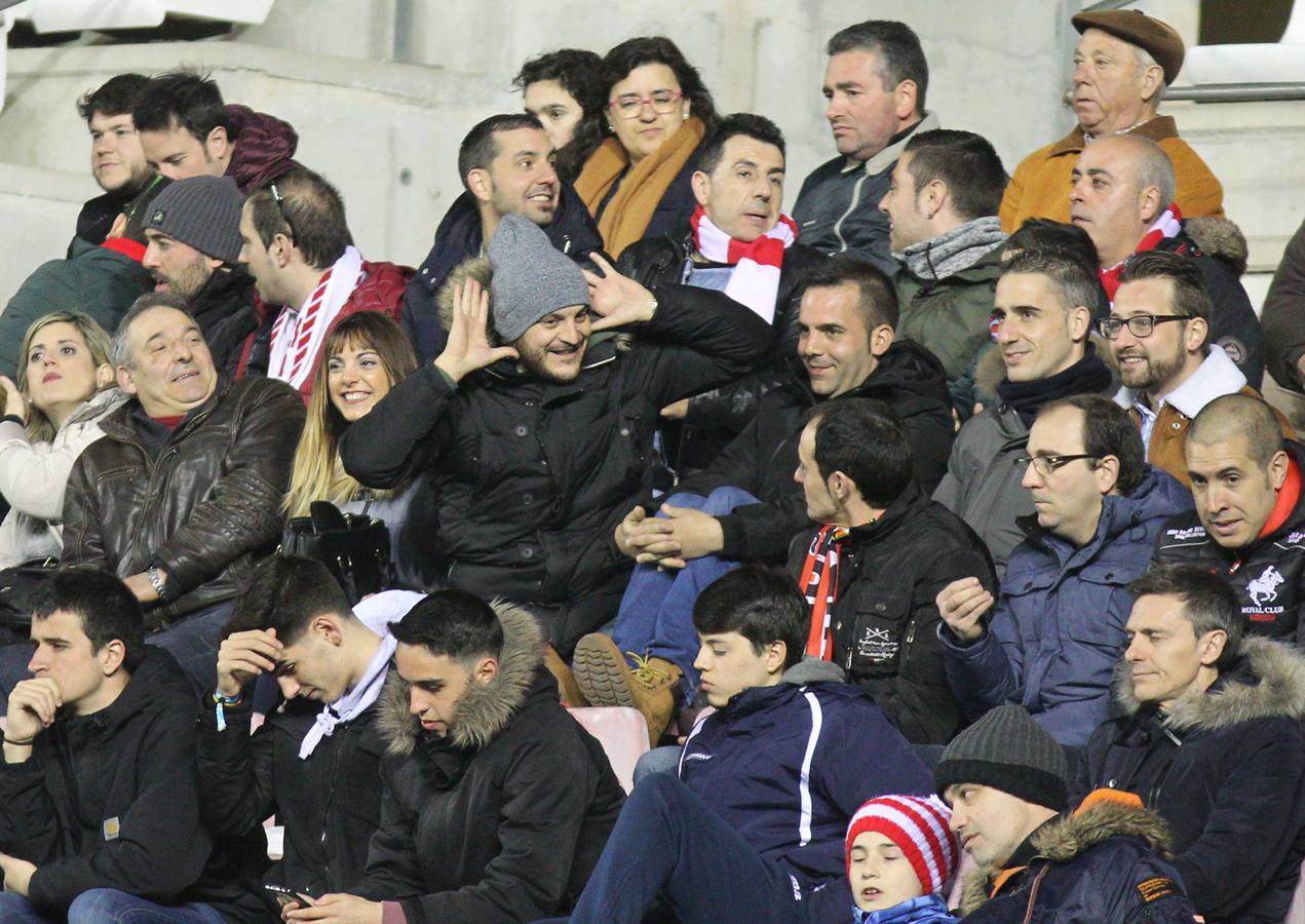 Imágenes del partido disputado en Las Gaunas, que concluyó con victoria de la UD Logroñés por 2-0.