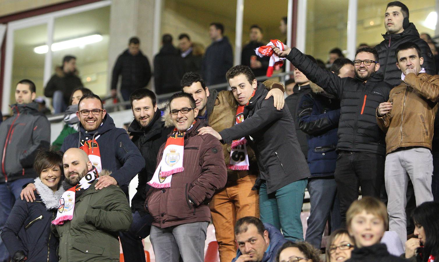 Imágenes del partido disputado en Las Gaunas, que concluyó con victoria de la UD Logroñés por 2-0.