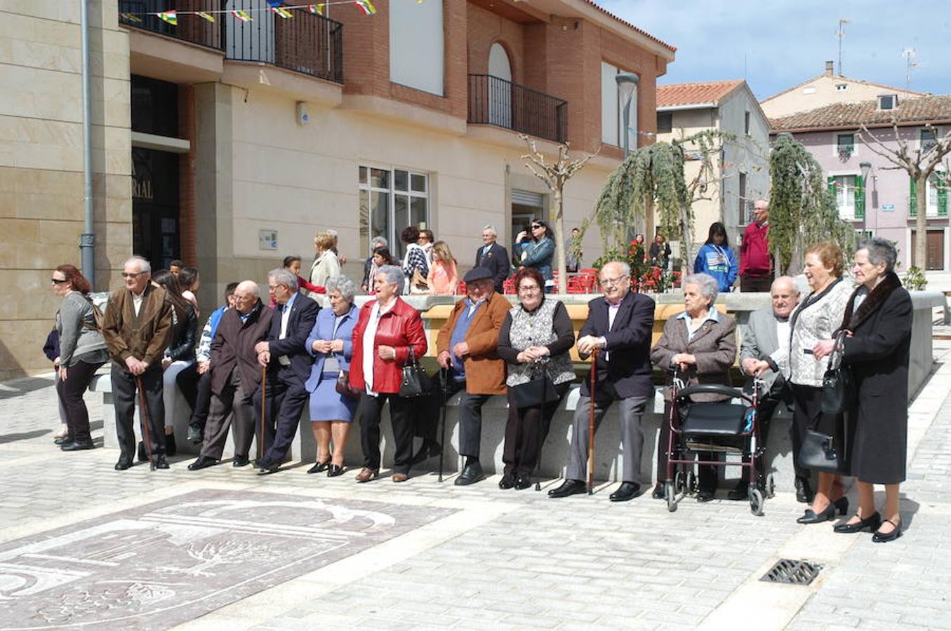 Imágenes de la procesión de la Virgen de la Anunciación con motivo del día grande de las fiestas patronales de El Villar de Arnedo.