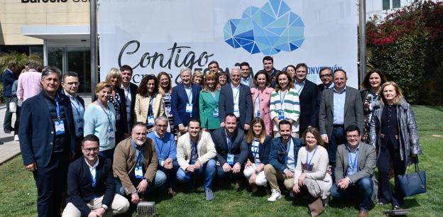 La delegación del PP de La Rioja que participa en la Convención Nacional del PP en Sevilla, encabezada por el Presidente, José Ignacio Ceniceros. :: partido popular