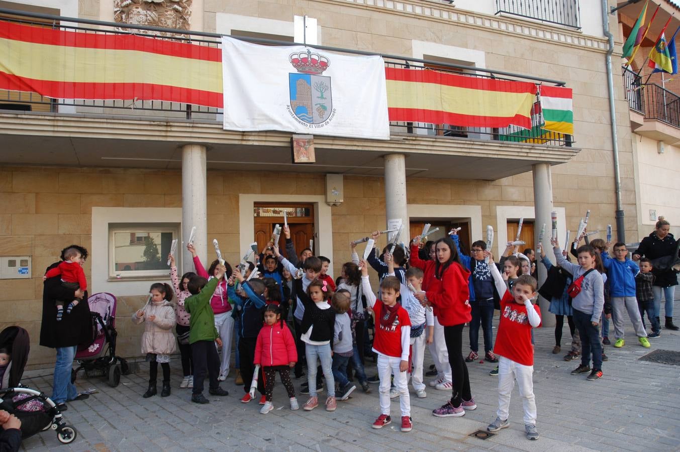 Imágenes de las fiestas de la Anunciación de El Villar de Arnedo, donde se disfrutó de un espectáculo infantil con encierro simulado, baile, toro hinchable...
