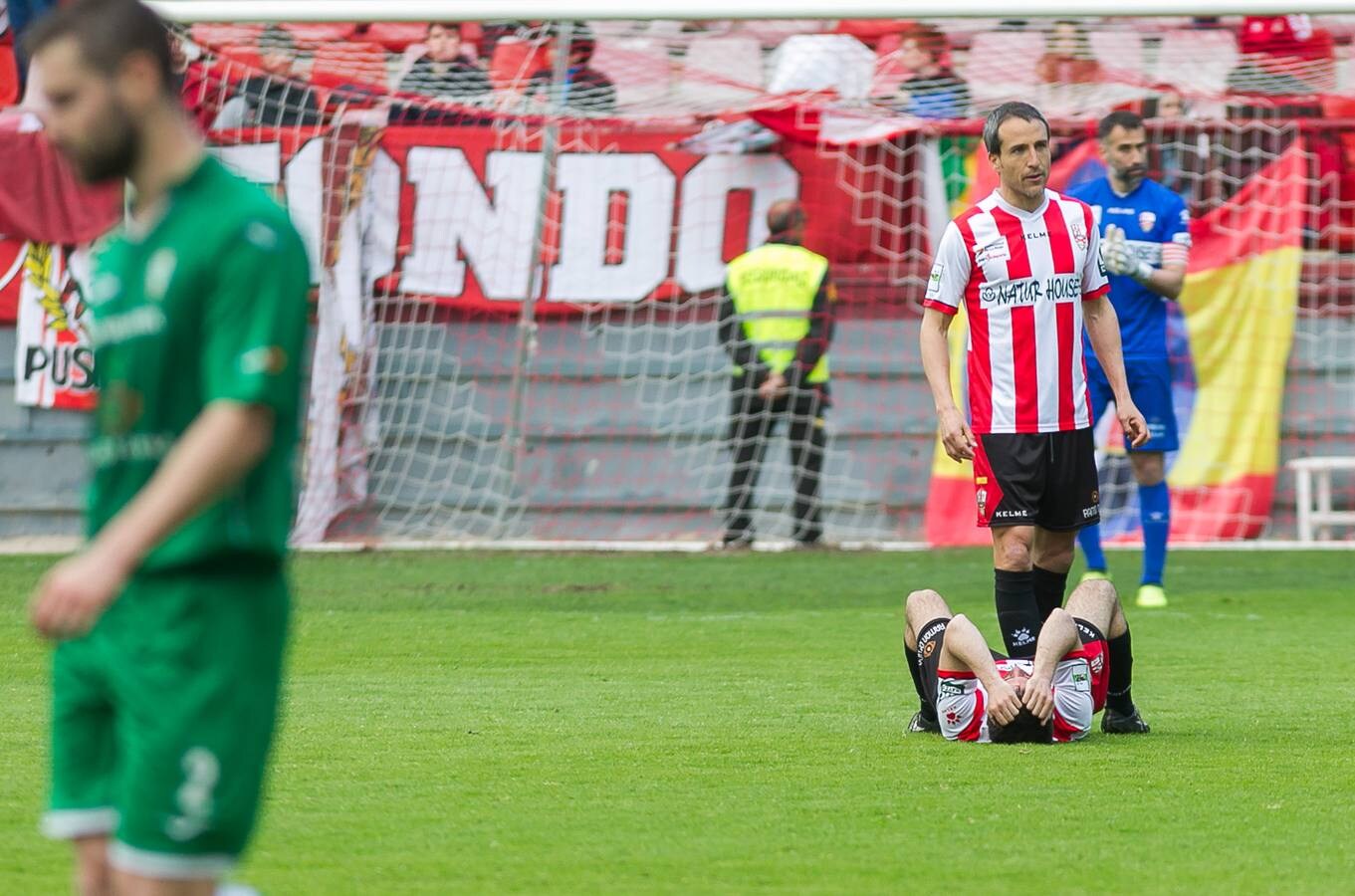 Tras el encuentro en Las Gaunas, la UDL se mantiene a seis puntos del 'play off'