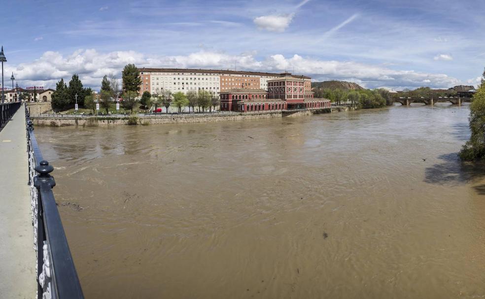 El Ebro, a su paso por Logroño