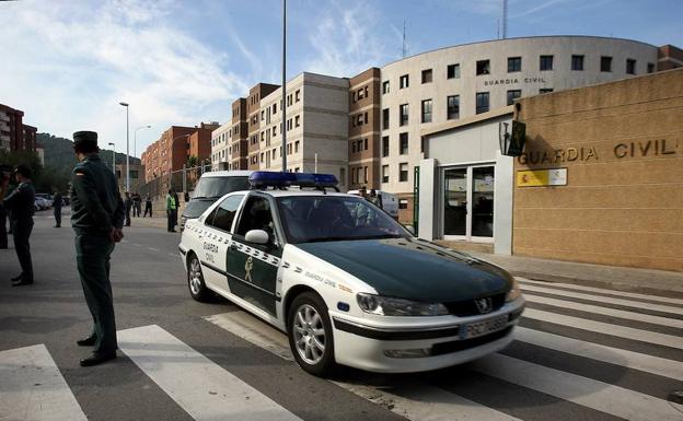 Finaliza tras más de cinco horas el registro de la Guardia Civil en Diplocat