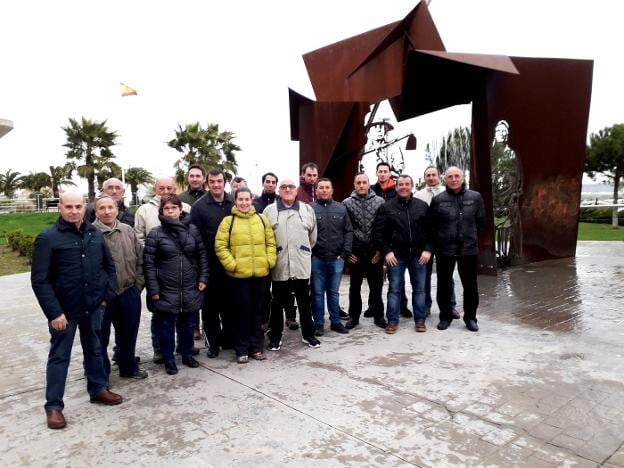 Agricultores de Calahorra y Aldeanueva de Ebro, a favor de la concentración parcelaria en Los Molinos, en el parque de la Era Alta. :: i. á. 