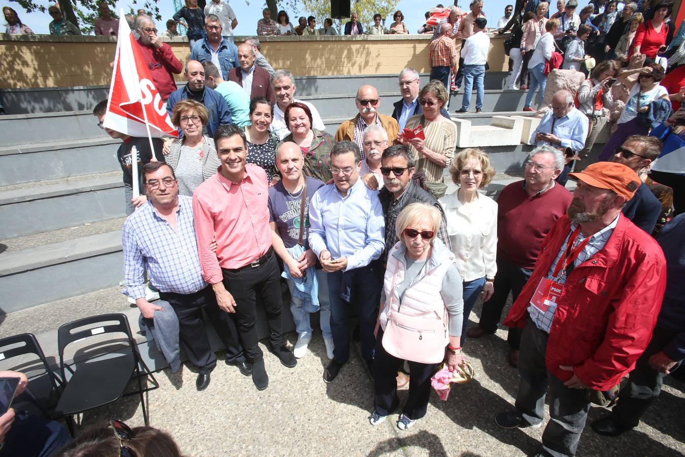 el secretario general del PSOE ha pronunciado un discurso en la plaza Joaquín Elizalde.