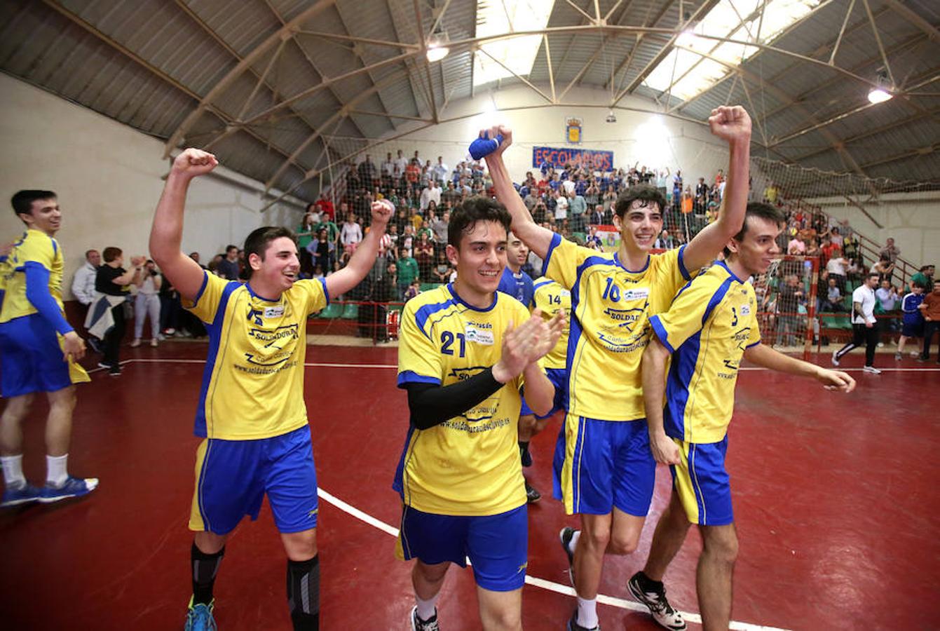 El Calasancio se impuso al Navarrete por 30-29 y se hizo con título de Liga de Segunda división de balonmano. El partido tuvo un desenlace de inafarto puesto que el equipo subcampeón gozaba de un 29-26 a falta de tres minutos para el final.
