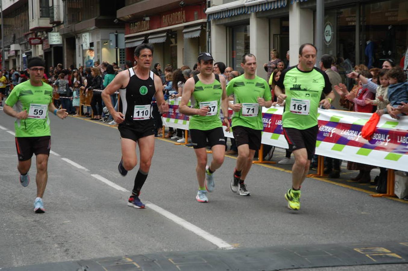 Los atletas Benmeziane y De Blas entraron de la mano en la carrera masculina mientras que Paula Sanz fue la mejor en categoría femenina en una prueba que hizo las veces de Campeonato de La Rioja de los 10 kilómetros.