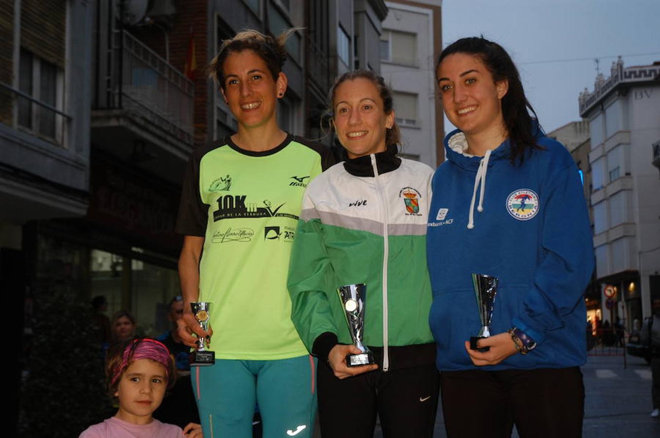Los atletas Benmeziane y De Blas entraron de la mano en la carrera masculina mientras que Paula Sanz fue la mejor en categoría femenina en una prueba que hizo las veces de Campeonato de La Rioja de los 10 kilómetros.