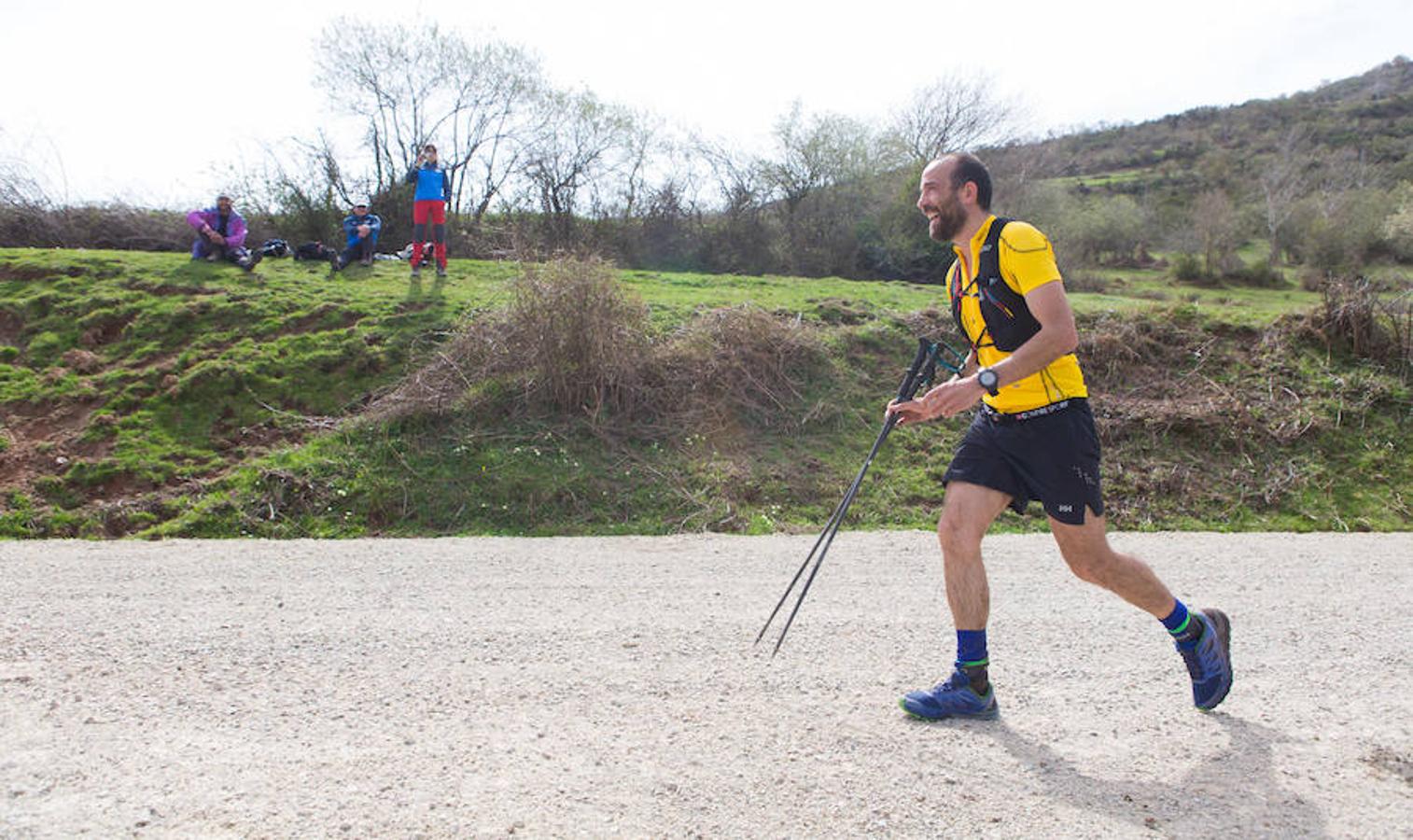 La tercera y última etapa del IV Ultratrail se ha celebrado hoy con salida y llegada en San Millán de la Cogolla, con 36 kilómetros. y 1.800 metros de desnivel, pasando por Pazuengos y Turza y acercándose a Urdanta. Este año no se ascenderá al San Lorenzo por seguridad, debido a la gran cantidad de nieve acumulada