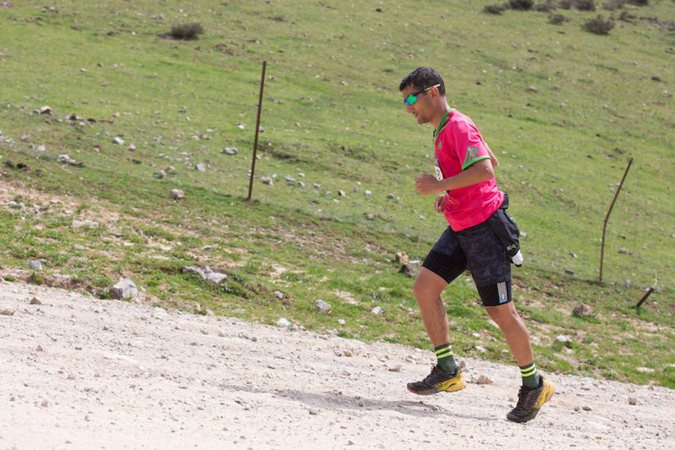 La tercera y última etapa del IV Ultratrail se ha celebrado hoy con salida y llegada en San Millán de la Cogolla, con 36 kilómetros. y 1.800 metros de desnivel, pasando por Pazuengos y Turza y acercándose a Urdanta. Este año no se ascenderá al San Lorenzo por seguridad, debido a la gran cantidad de nieve acumulada