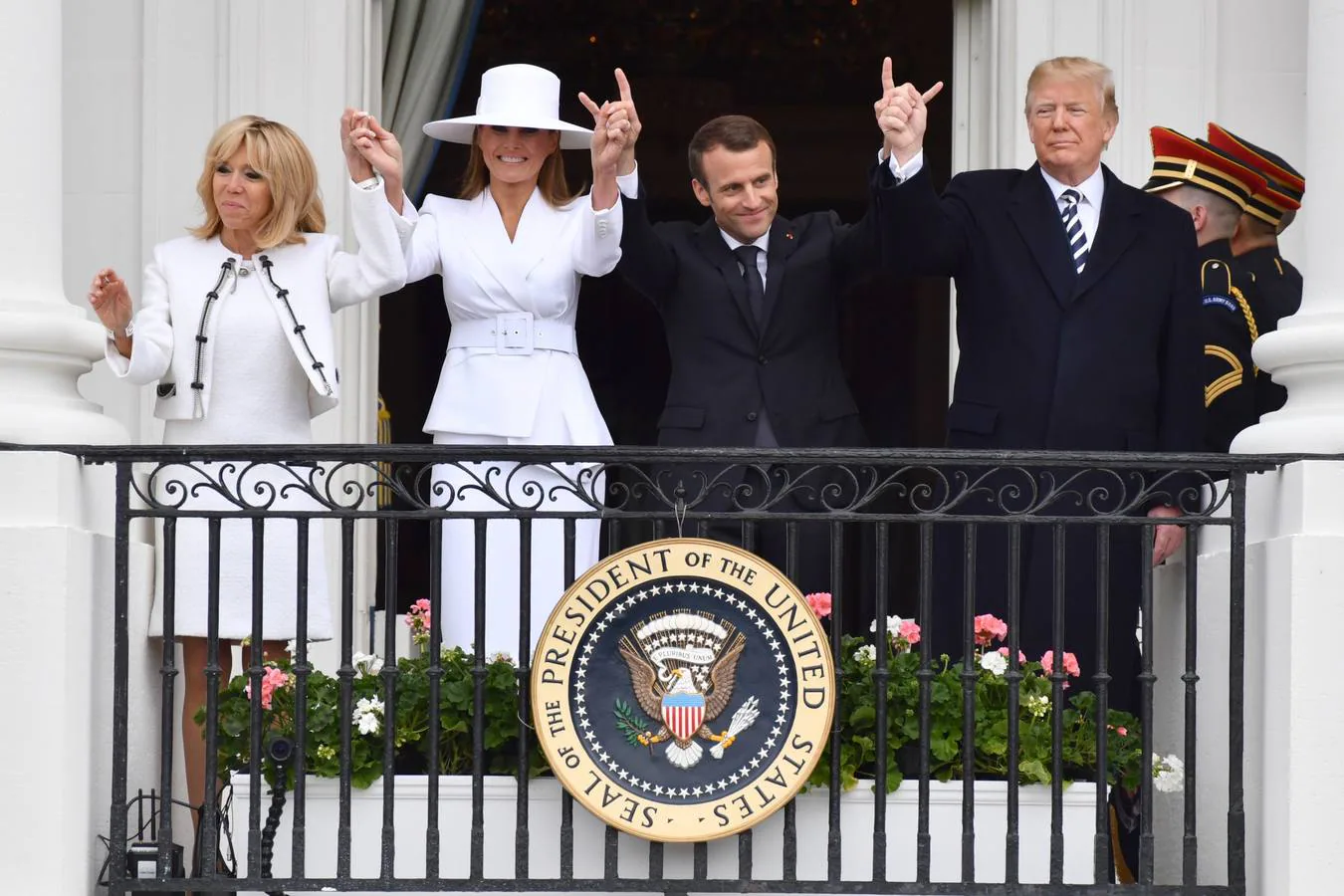 Los Macron y los Trump, en el balcón de la Casa Blanca