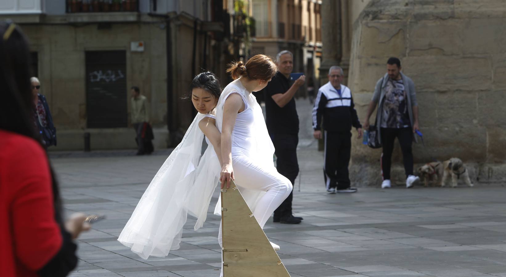 Catorce diseños y arquitecturas efímeras pueblan distintos rincones de Logroño hasta el uno de mayo