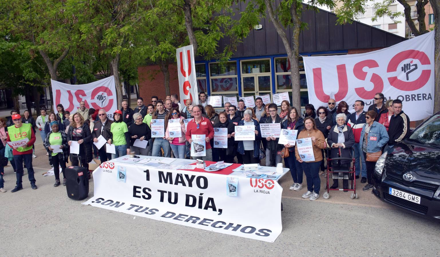 USO La Rioja ha celebrado el Primero de Mayo con el lema «Los salarios, la deuda pendiente. Empleo de calidad y blindaje de las pensiones» y ha realizado una concentración en la plaza Primero de Mayo de Logroño.