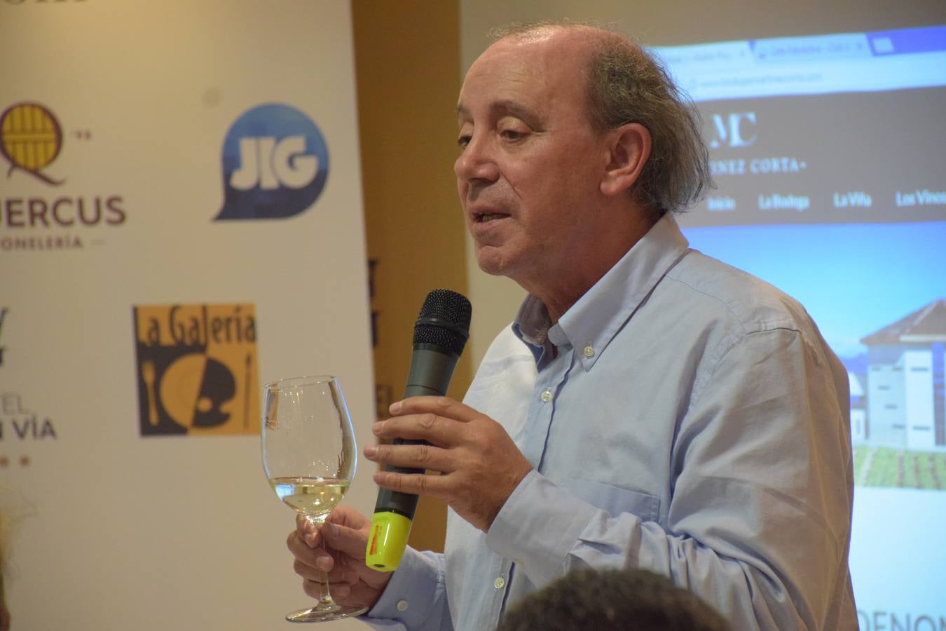 Félix Martínez, de Bodegas Martínez Corta, presentó sus vinos en el Club de Catas de lomejordelvinoderioja.com.