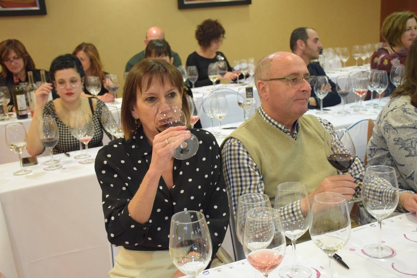 Félix Martínez, de Bodegas Martínez Corta, presentó sus vinos en el Club de Catas de lomejordelvinoderioja.com.