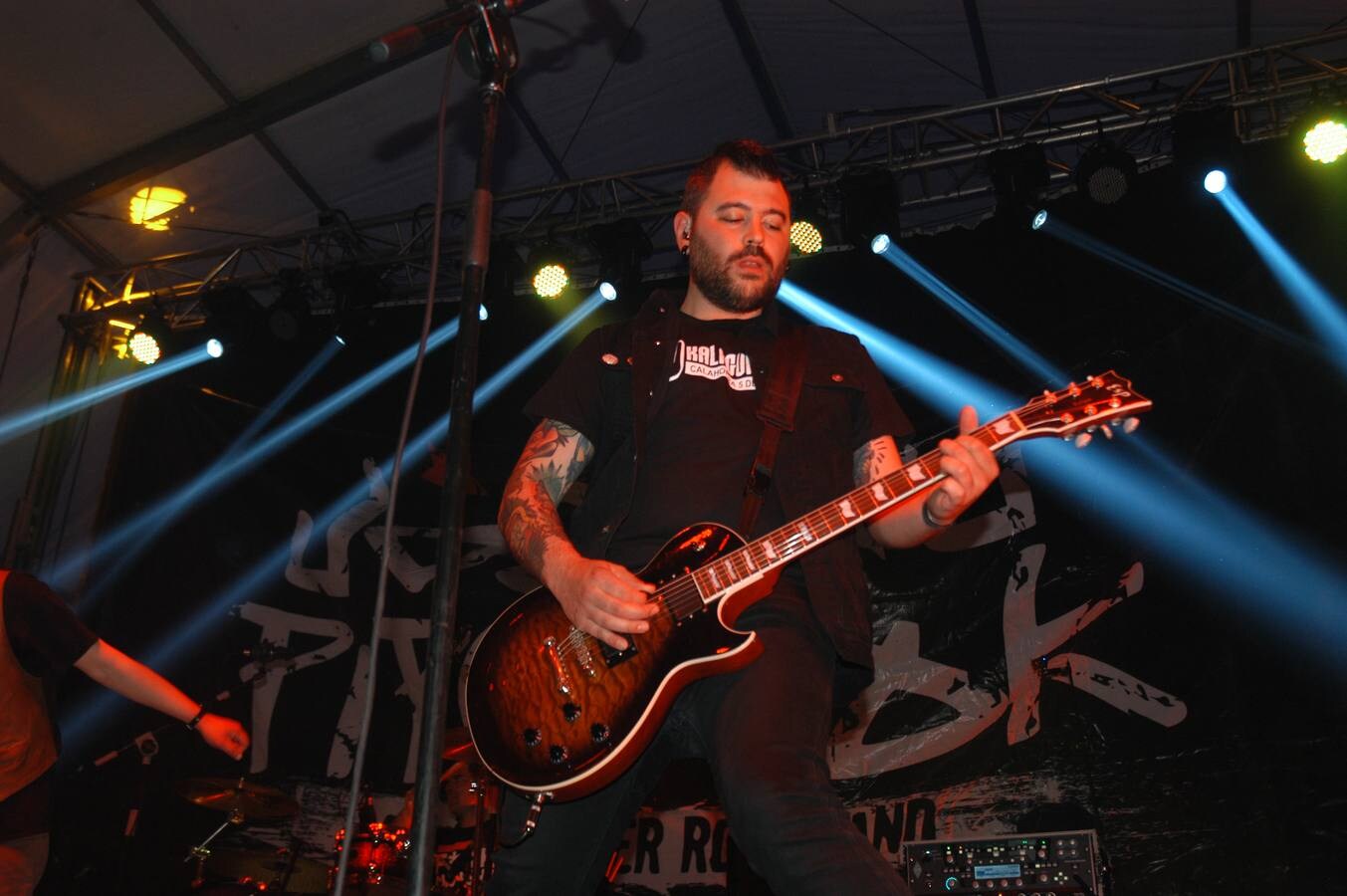 Más de 1.500 personas en el festival de punk-rock, e su segunda edición 