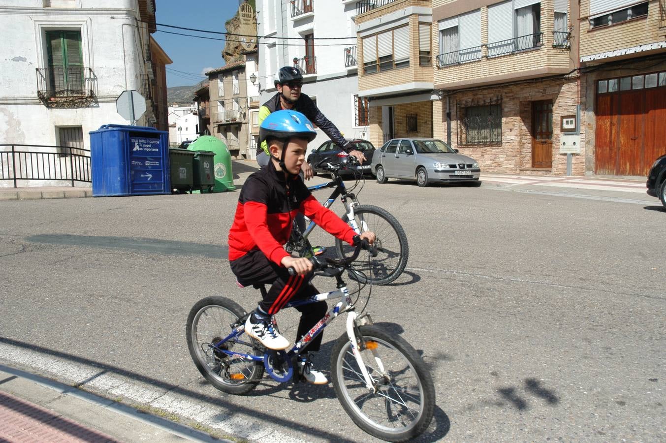 386 cicilistas participaron en el décimo quinto Día de la Bicicleta de Cervera, organizado por la AMPA de Primaria.