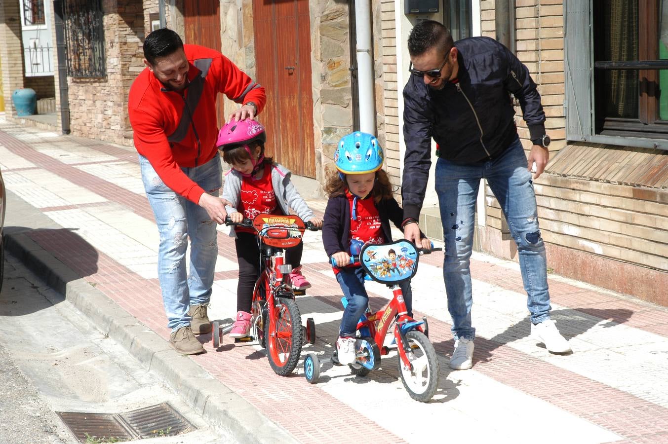386 cicilistas participaron en el décimo quinto Día de la Bicicleta de Cervera, organizado por la AMPA de Primaria.