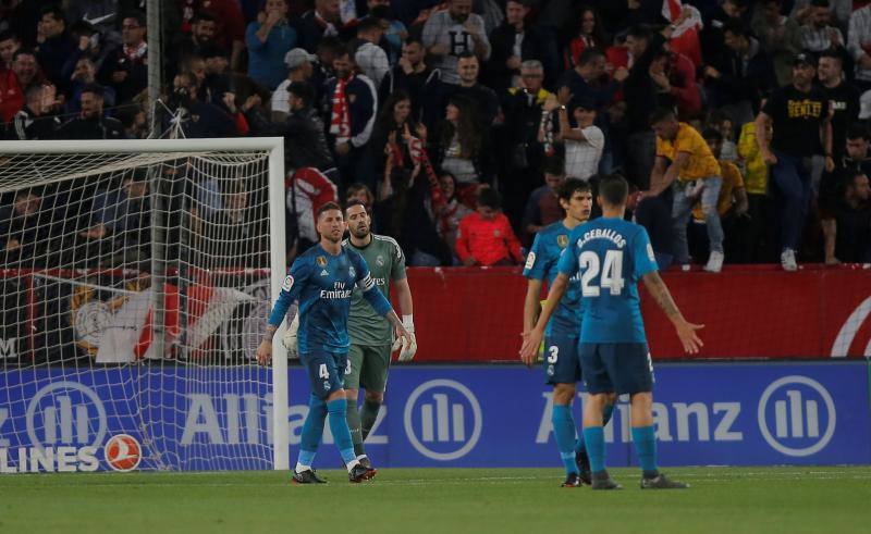 El Sevilla y el Real Madrid se enfrentaron en el Sánchez Pizjuán en el partido correspondiente a la 34ª jornada de Liga, aplazado por la disputa de la final de Copa.