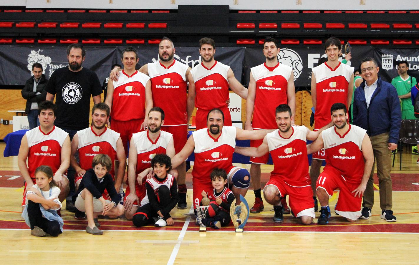 Lobete fue el lugar elegido para la celebración del Día del Baloncesto riojano