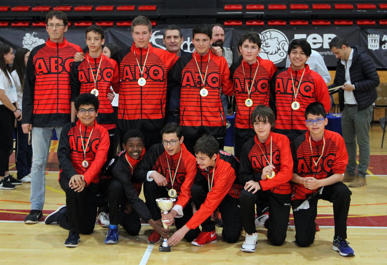 Lobete fue el lugar elegido para la celebración del Día del Baloncesto riojano