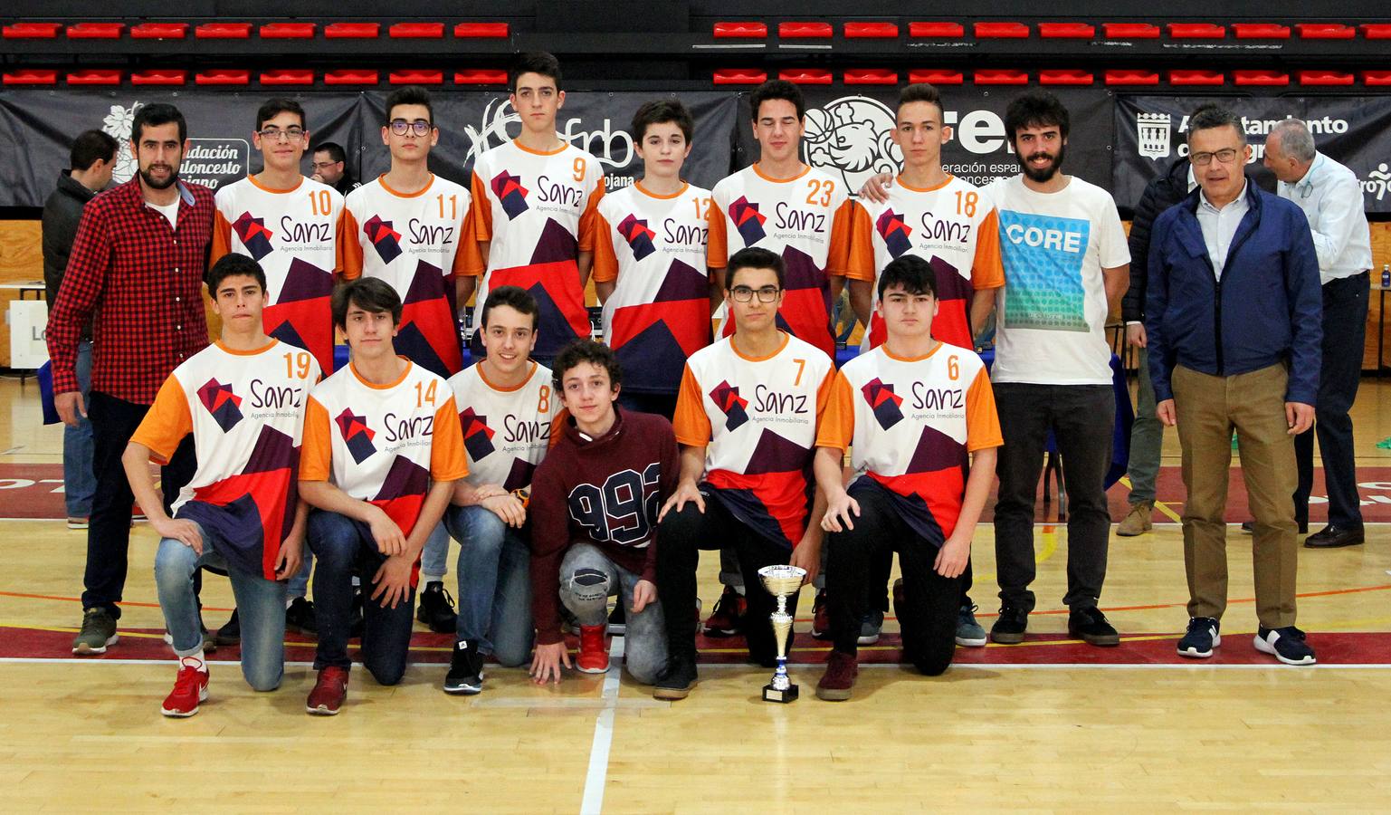 Lobete fue el lugar elegido para la celebración del Día del Baloncesto riojano
