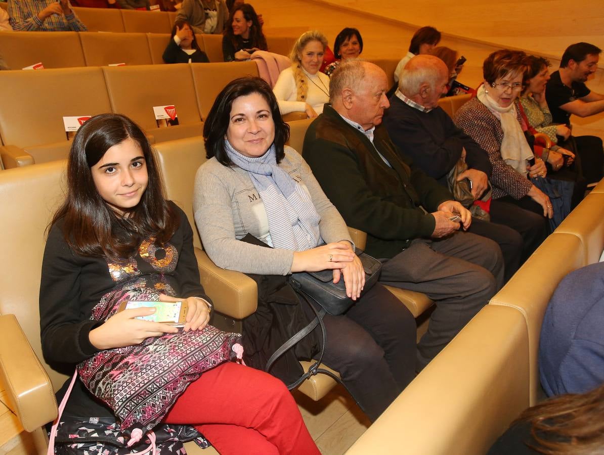 La cantante canaria presentó ayer su nuevo disco en Riojafórum.