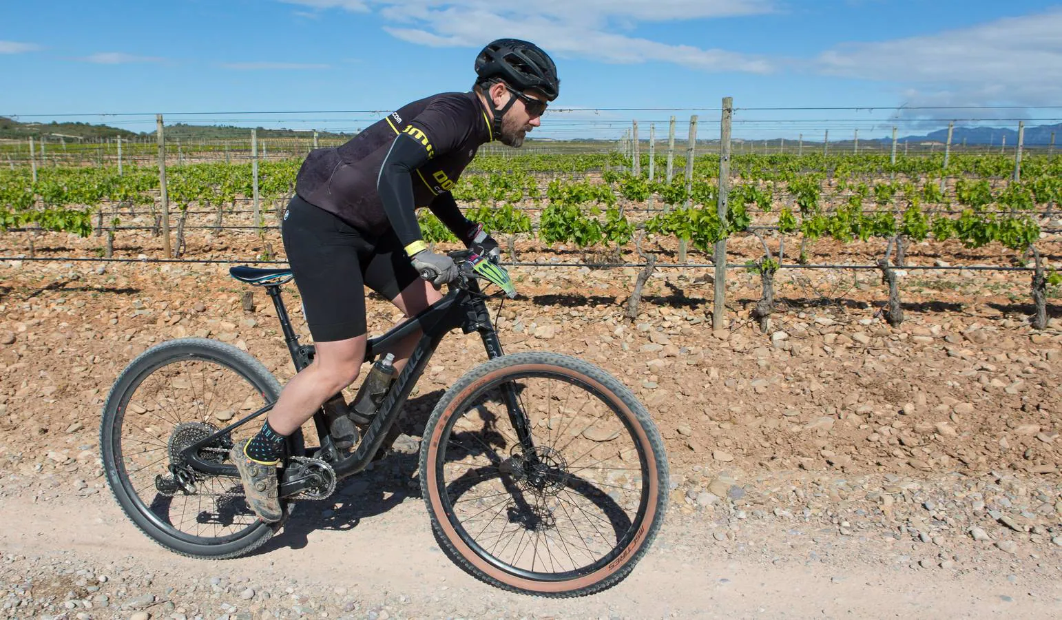 Fotos: La Rioja Bike Race - Tercera etapa: El paso por el meandro de Mantible