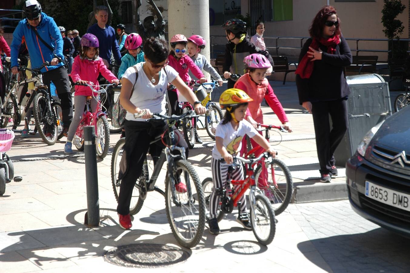 Este domingo se ha celebrado el Día de la bici de Quel en el que han participado 100 ciclistas