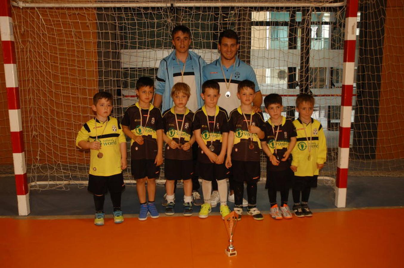 Fotos correspondientes al I torneo de fútbol sala del CDF SAn Agustín Ciudad de Calahorra-Memorial Angel Escribano disputado el sábado en el Pabellón Europa. 