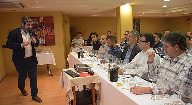 Un momento de la cata. 