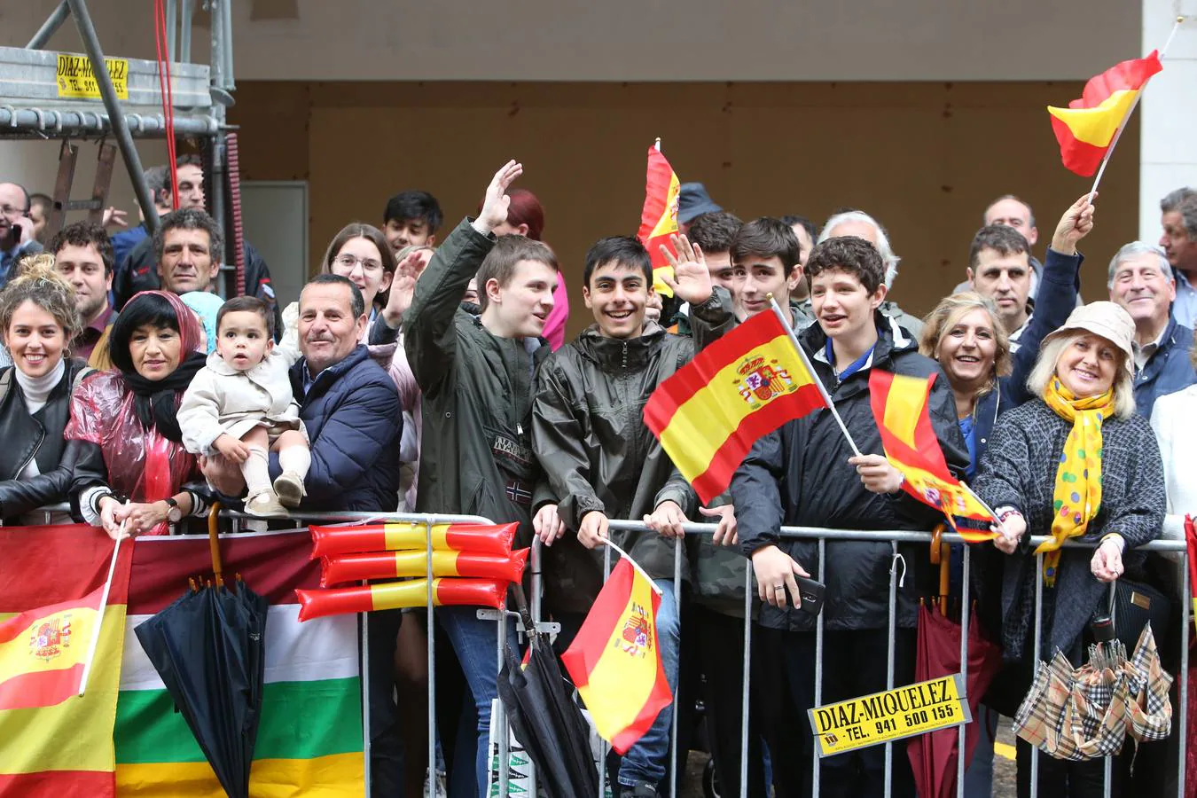 Los logroñeses se agolparon en las calles desde primera hora de la mañana