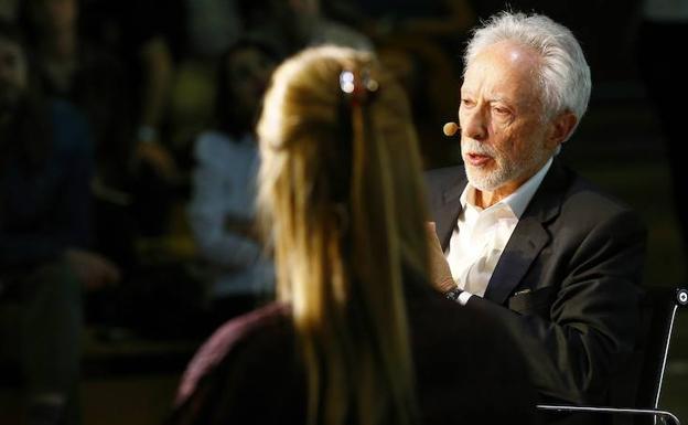 El premio Nobel J. M Coetzee, este sábado, durante su charla en Madrid.