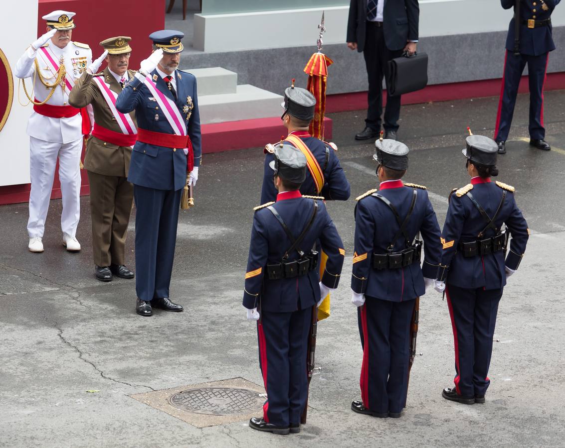 Emocionante Desfile del Día de las Fuerzas Armadas, que concgregó en Logroño a miles de personas.