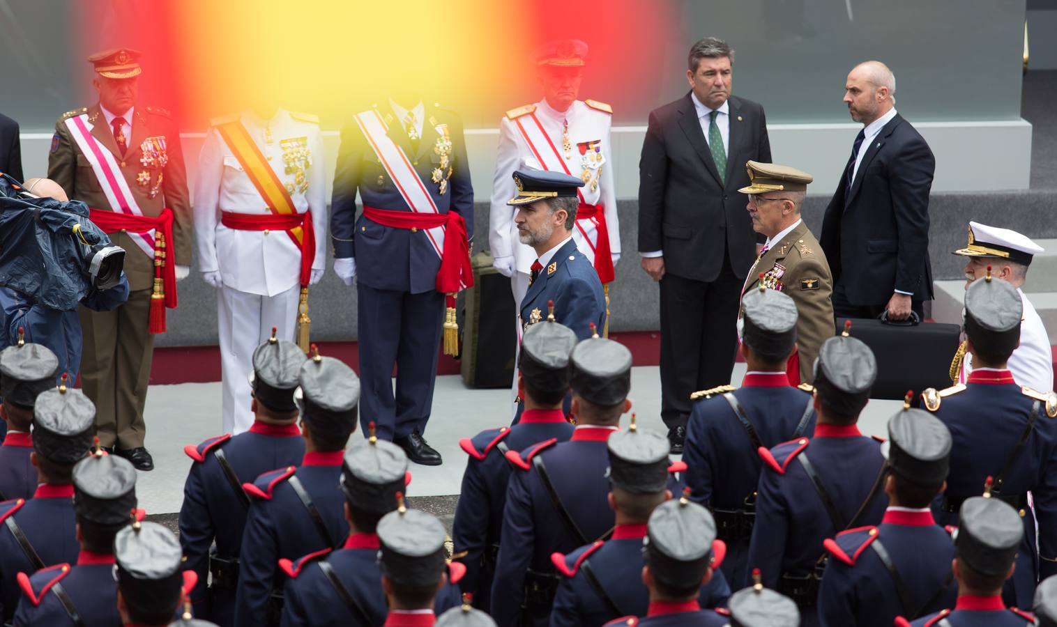 Emocionante Desfile del Día de las Fuerzas Armadas, que concgregó en Logroño a miles de personas.