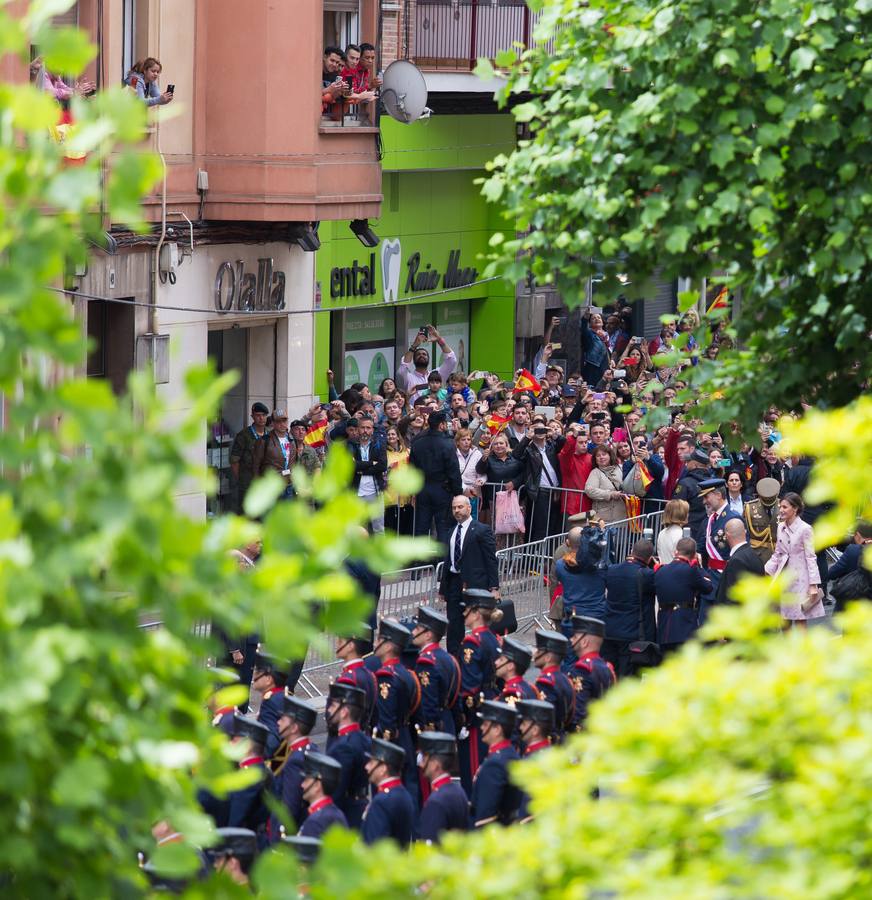 Emocionante Desfile del Día de las Fuerzas Armadas, que concgregó en Logroño a miles de personas.