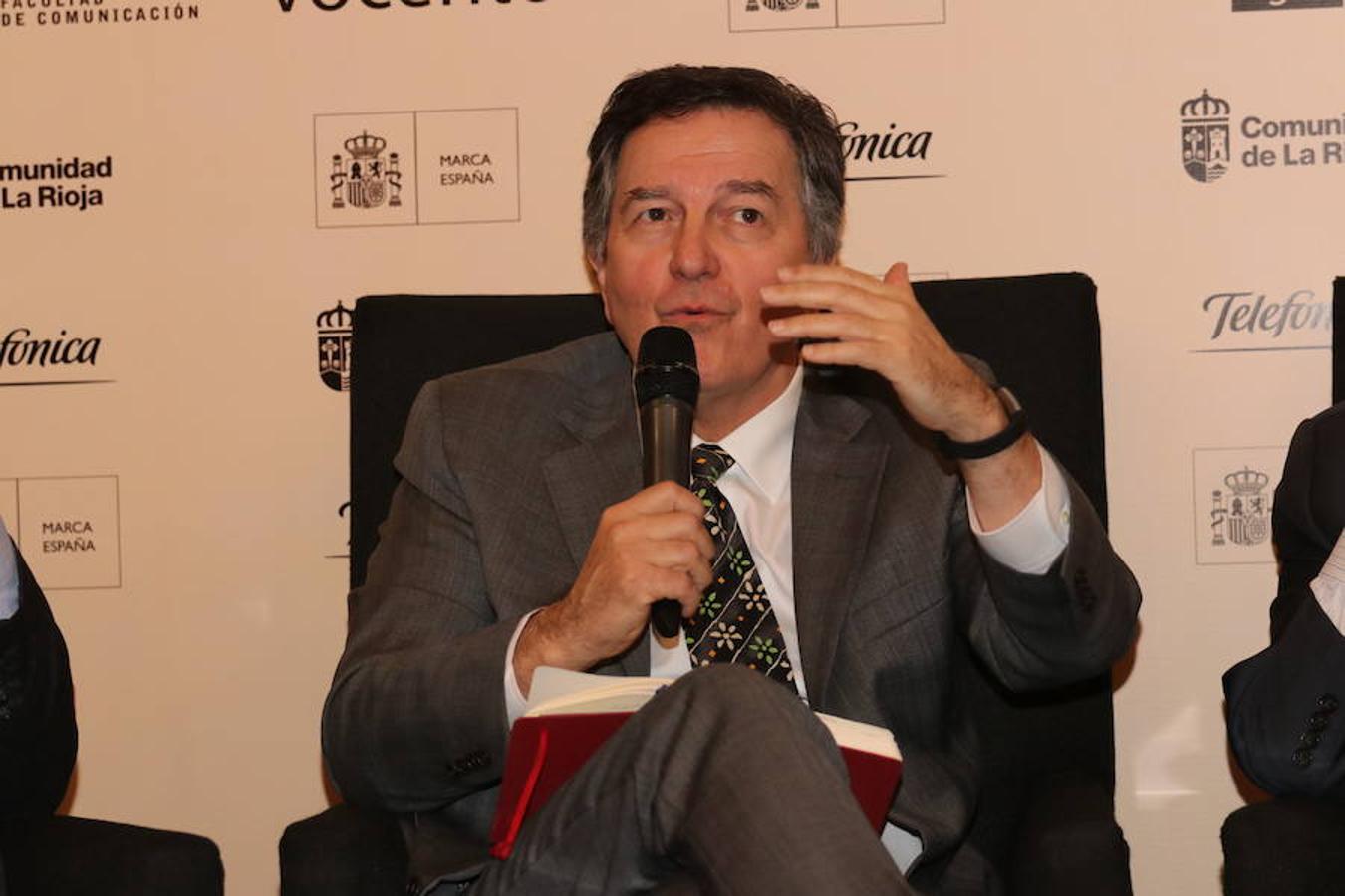 Intensa jornada de reflexión y debate en Chile en torno a las III Jornadas sobre Futuro en Español que se desarrollan en el Auditorio de la Biblioteca de la Universidad de los Andes.