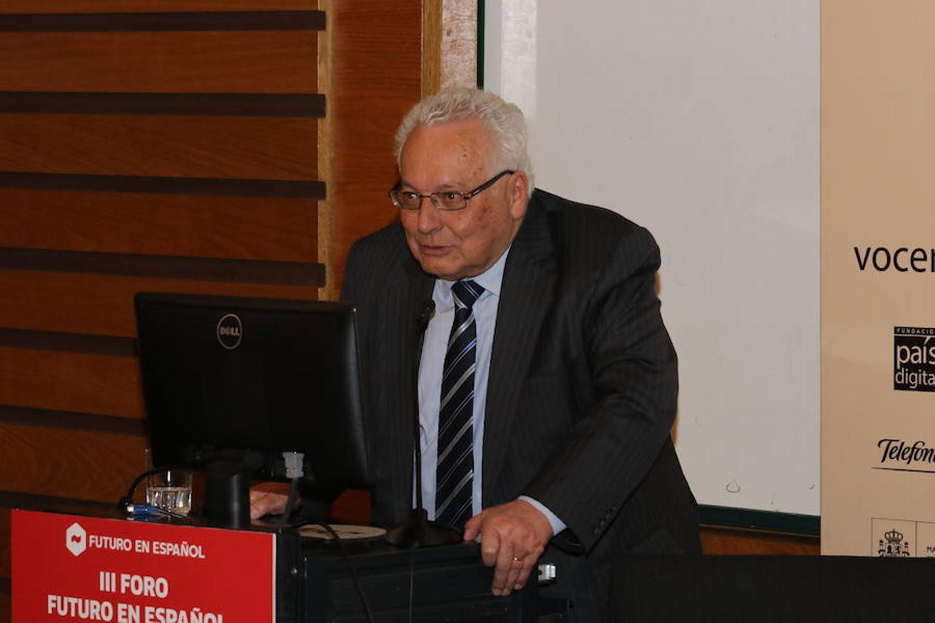 Intensa jornada de reflexión y debate en Chile en torno a las III Jornadas sobre Futuro en Español que se desarrollan en el Auditorio de la Biblioteca de la Universidad de los Andes.