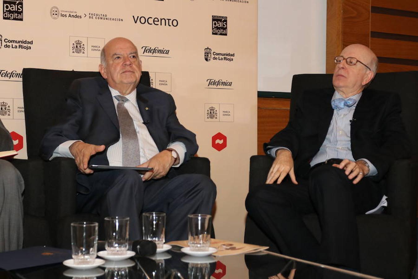 Intensa jornada de reflexión y debate en Chile en torno a las III Jornadas sobre Futuro en Español que se desarrollan en el Auditorio de la Biblioteca de la Universidad de los Andes.