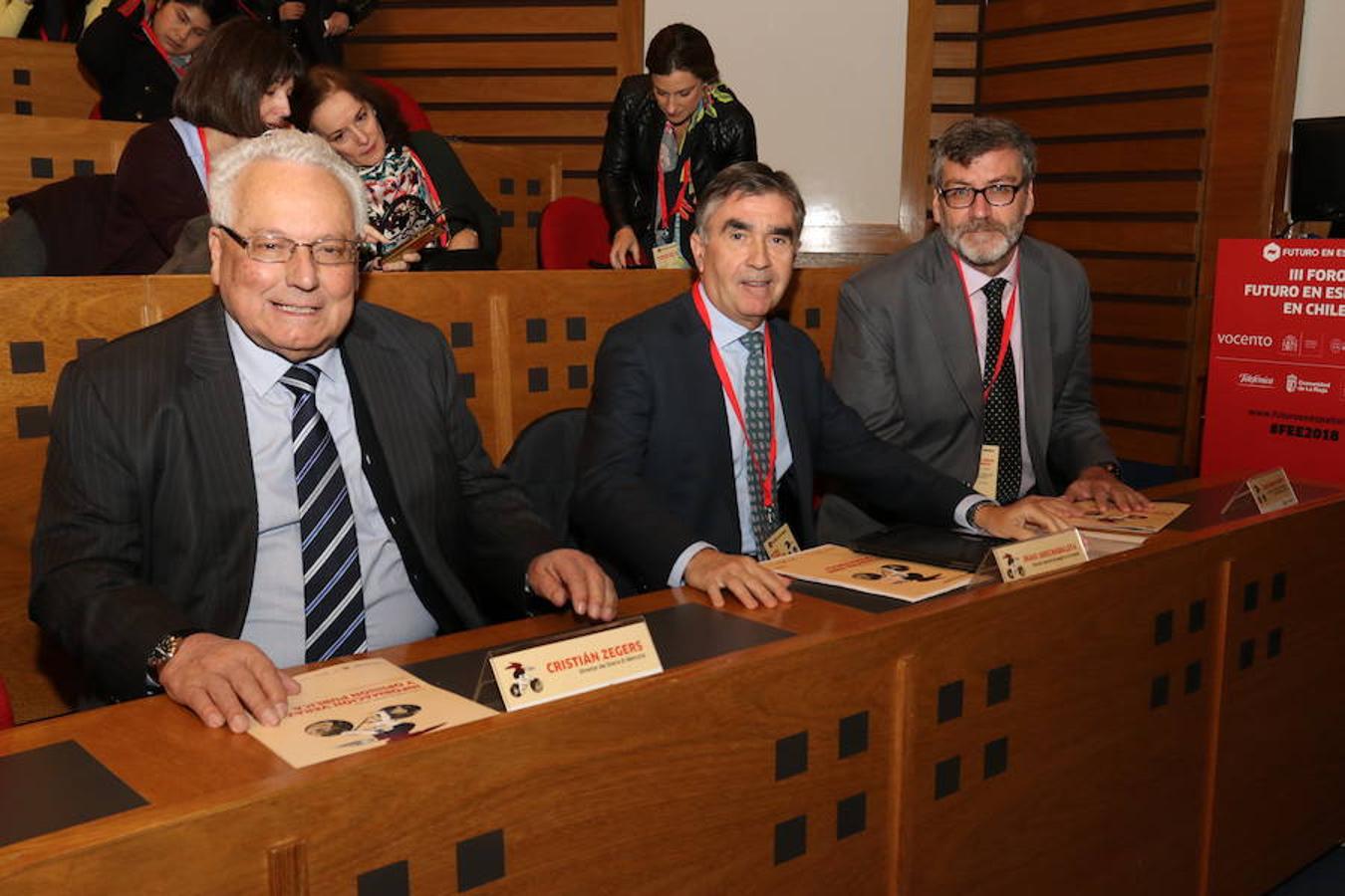 Intensa jornada de reflexión y debate en Chile en torno a las III Jornadas sobre Futuro en Español que se desarrollan en el Auditorio de la Biblioteca de la Universidad de los Andes.