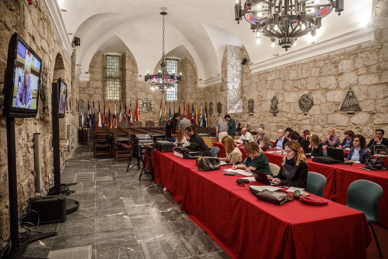 La Reina Letizia inauguró ayer en San Millán el seminario sobre el lenguaje en la era de la posverdad.